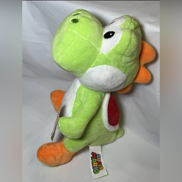 Super Mario Green Yoshi 10" Plush Good Stuff 2023 Licensed New With Tag NWT - Picture 2 of 8